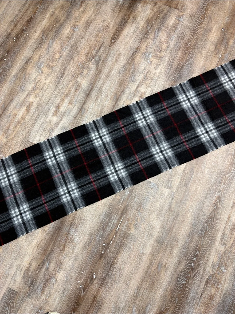 NWT Murano Cashmere Scarf Black White Red Plaid Check Designer Quiet Luxury